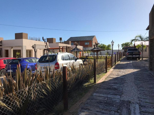 Complejo De Duplex Y Departamentos En San Clamente
