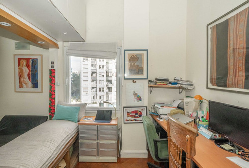 Departamento Reciclado Con Balcón Y Cochera Olivos
