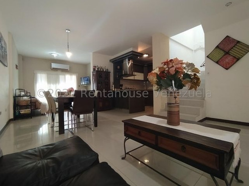 Imagen 6 de 20 de Estupendo Townhouse En Venta Urb. El Piñal El Limón 23-13132 Ejc 0424-3439046