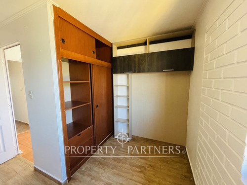 Santa Cruz, Casa En Barrio Residencial