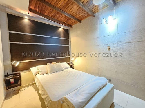 Se Vende Casa Quinta San Jacinto Maracay 24-10972 Ec