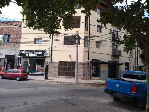 Imagen 1 de 12 de Departamento En Venta En Moron Sur