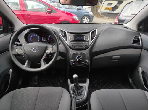 Imagem 8 de 11 de Hyundai Hb20s 2019 1.0 Unique Flex 4p