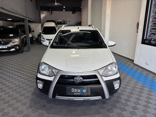 Toyota Etios 1.5 Cross
