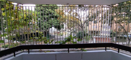 Imagen 2 de 10 de Estupendo Apartamento En La Urbina 22-23921
