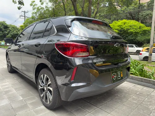 Chevrolet Onix 1.0T Premier Hatch At