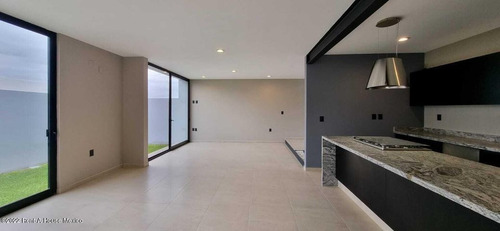 Imagen 11 de 30 de Casa De 4 Recamaras En Venta En Altozano, Querétaro!