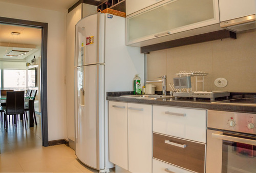 Venta Apartamento 3 Dormitorios En Playa Mansa (ref: Atm-7952)