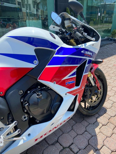 Imagem 11 de 12 de Honda Cbr600rr
