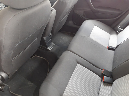 Imagen 6 de 11 de Volkswagen Vento Comfortline Std 2019