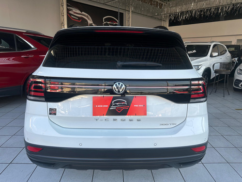 Volkswagen T-Cross 1.0 200 TSI TOTAL FLEX AUTOMÁTICO