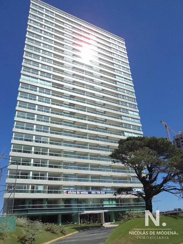 Alquila Y Vende Apartamento De 3 Dormitorios Con Vista Al Mar, En Roosevelt Punta Del Este.