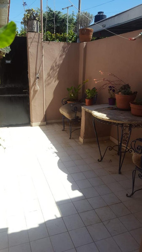 Muy Buen Ph De 3 Ambientes Al Frente En Excelente Barrio - Apto Credito