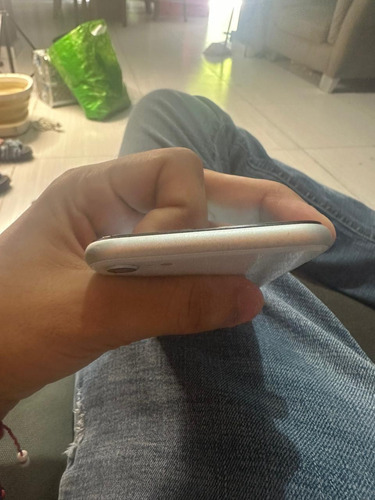 Apple Iphone Se (2da Generación) 128 Gb - Blanco Blanco