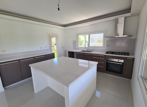 Casa En Venta En Las Glorietas, Nordelta, Tigre