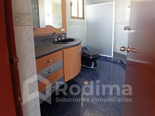 Apartamento En El Limón, Avenida Principal
