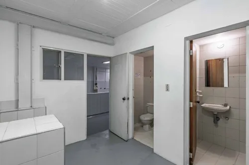 Casa En Arriendo/venta En La Castellana. Cod A23954