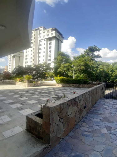 Imagen 4 de 14 de Vendo Apartamento 106m2 Urb.el Bosque Marzo 2022 Sandra Niño