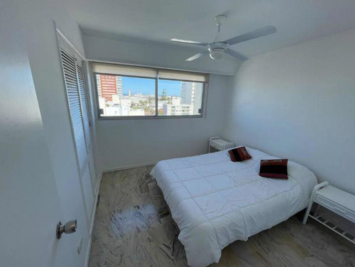 Imagen 4 de 16 de Apartamento - Punta Del Este - 4 Dormitorios - 3 Baños - Frente Al Puerto