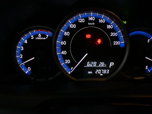 Imagem 9 de 15 de Toyota Yaris 2020 1.5 Xl Plus Connect 16v Cvt 5p
