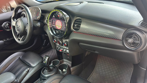Mini Cooper Resolute