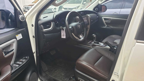 Toyota Sw4 4x4 Srx 2.8 Tdi 6 A/t 7a Mod 2016