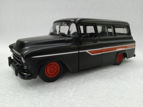Imagen 8 de 8 de Chevrolet Suburban 1957 Escala 1:24 Jada Die Cast. 21cms.
