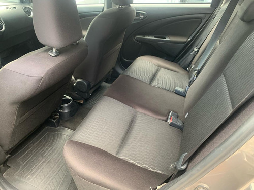 Toyota Etios 1.5 X Plus 16v Aut. 5p