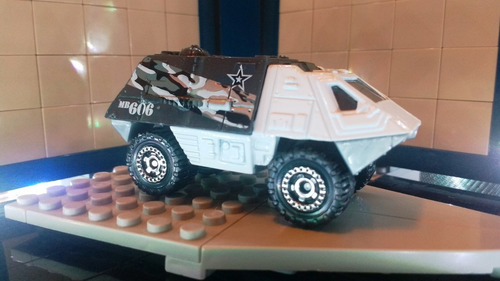Priviet Policia Armored Response Vehicle Matchbox Hw