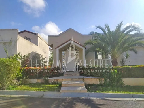 Imagen 1 de 17 de Casa-quinta Conjunto Residencial Loma Linda Country Club
