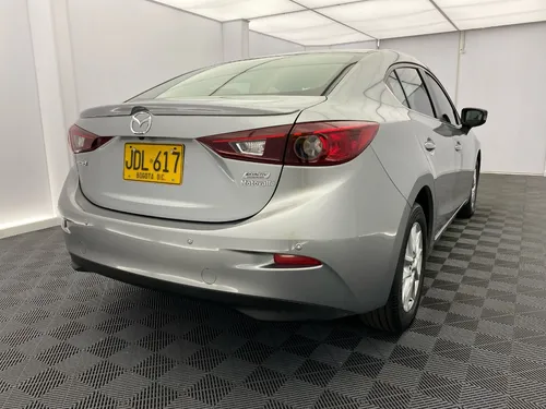 Mazda 3 2.0 Touring