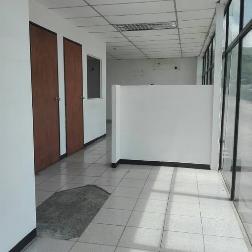Imagen 2 de 14 de Johanna Castillo Vende Galpón Cód.425245