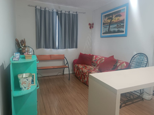 Apartamento C/ Cozinha Planejada E Piso Laminado