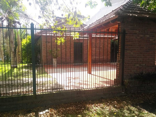 Casa 3 Ambientes En Venta, Barrio De Vicenzo Pilar