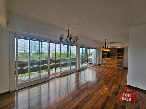 Extraordinario Piso De 3 Ambientes Con Dependencia, Cochera Y Balcón