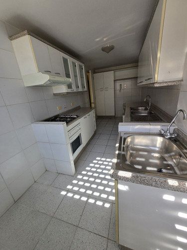 Depto 3dorm/2baños. 1+1 Deservicio Las Condes