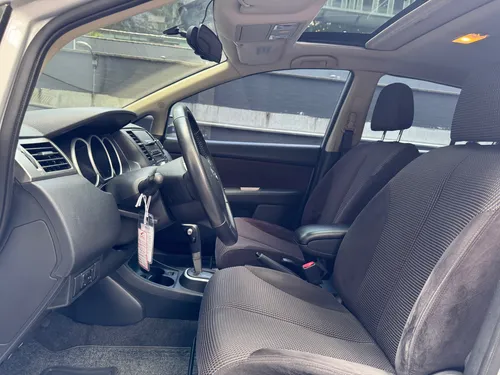 Nissan Tiida Premium 2012 Hb Automatico