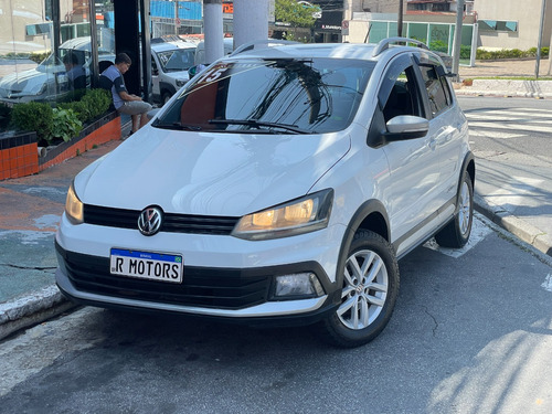 Volkswagen Crossfox 1.6 16v Msi Total Flex I-motion 5p