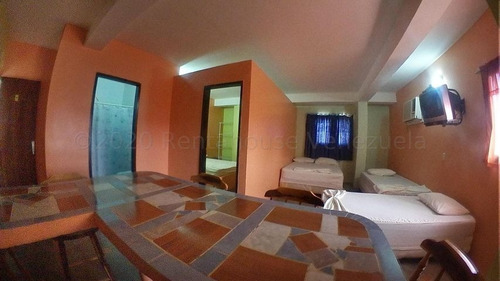 Imagen 6 de 29 de Rentahouse Vende Hermosa Posada En Chichiriviche 22-446