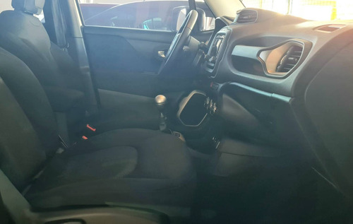 Imagem 14 de 15 de Jeep Renegade 1.8 16v Flex Sport 4p Manual