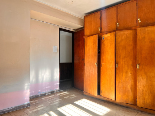 Casa En Venta | 2/3 Dormi - Quincho Y Parrilla | 33 E/ 24 Y 25 - La Plata