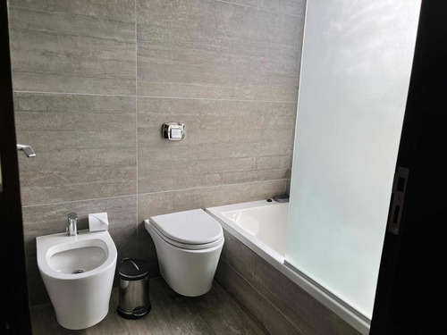 Imagen 12 de 16 de Alquiler De Casa Con Pileta, Gimnasio Y Quincho En Barrio Arelauquen. También Venta Dueño Directo.