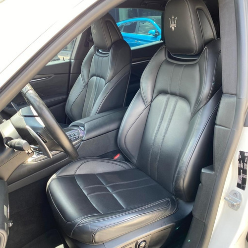 Imagen 15 de 24 de Maserati Levante 3.0 Biturbo Sq4 430cv