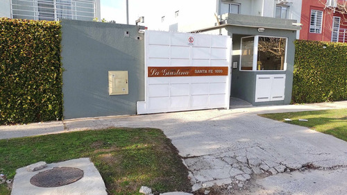Venta Triplex 4 Amb. Barrio Cerrado Bella Vista