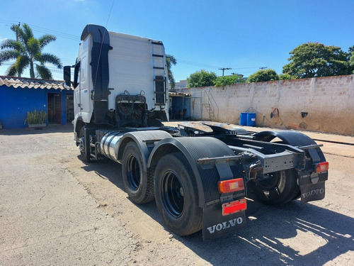 Imagem 3 de 6 de Fh 460 6x2