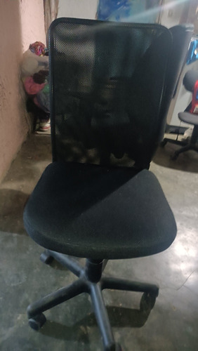 Se Vende Silla De Oficina Casi Nueva En Excelente Estado 