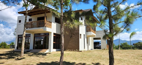 Venta Villa 4 Habitaciones En Jarabacoa, La Vega Republica Dominicana