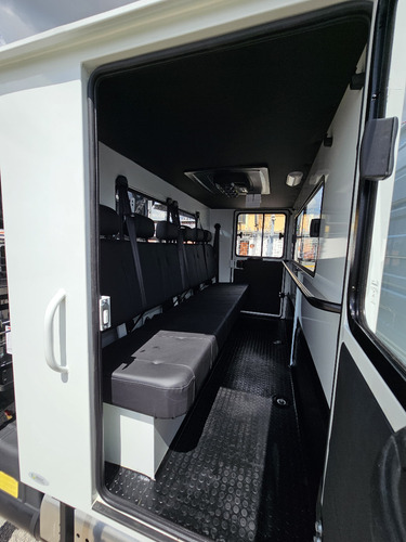 Caminhão Mb Atego 1719 Cabine Itec Munck Argos Agi20.5 2025