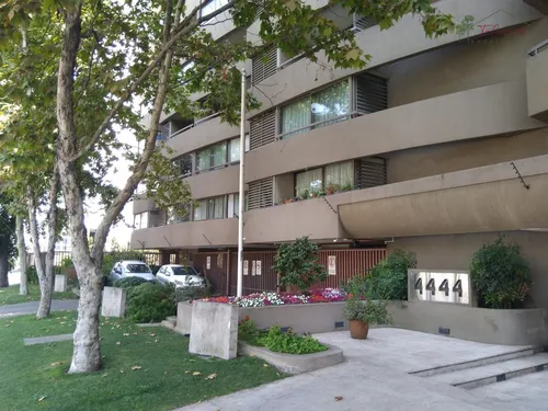 Departamento En Arriendo De 1d/1b Kennedy - Vitacura