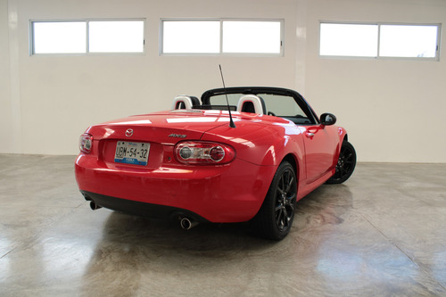 Imagen 2 de 8 de Mazda Mx-5 2015